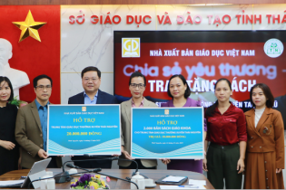 Sách mới đến tay học sinh Thái Nguyên sau bão số 11