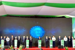 Cụm nhà máy điện khí LNG đầu tiên của Việt Nam chính thức đi vào vận hành 