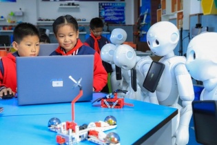 Trí tuệ nhân tạo bước vào trường học theo cách linh hoạt và nhẹ nhàng