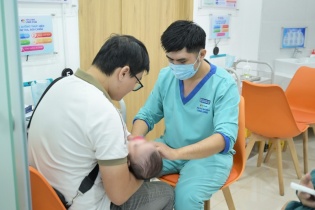 Số ca bệnh do não mô cầu tăng mạnh, cảnh báo nguy cơ tử vong cao