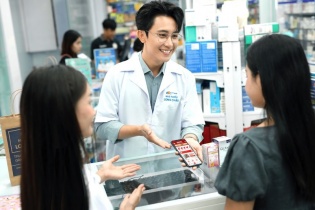 Cho phép sử dụng dữ liệu sổ sức khỏe điện tử trên VNeID thay thế sổ giấy