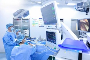 Tin mới y tế ngày 7/1: Kịp thời phẫu thuật bằng robot hiện đại, bảo tồn chức năng thận