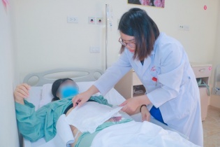 Nguy kịch sau hút mỡ bụng tại cơ sở thẩm mỹ tư nhân