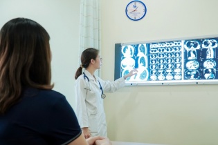 Tin mới y tế ngày 18/1: Ô nhiễm không khí làm gia tăng và trầm trọng các bệnh lý hô hấp