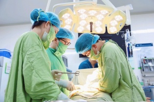 Bộ trưởng Đào Hồng Lan: Đổi mới tư duy để y tế Việt Nam vươn mình trong kỷ nguyên mới