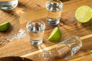 Những ngộ nhận nguy hiểm trong cách “giải rượu”