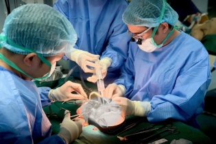 Tin mới y tế ngày 26/2: Bộ trưởng Bộ Y tế gửi thư chúc mừng nhân Ngày Thầy thuốc Việt Nam