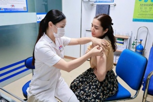 Cả nhà nhập viện vì cúm mùa sau Tết 