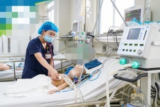 Coi chừng “tiền mất, tật mang” khi tự ý dùng thuốc nam