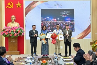 Nhiếp ảnh báo chí khắc họa sinh động diện mạo Việt Nam thời kỳ đổi mới