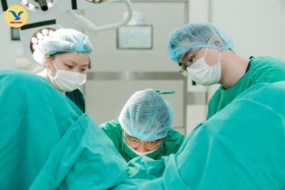 Phẫu thuật thành công ca viêm ruột thừa hiếm gặp ở trẻ có phủ tạng đảo ngược