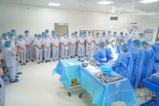 Giọt nước mắt tiễn biệt và những mầm sống được hồi sinh