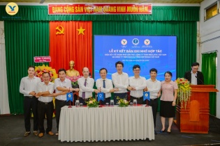 MEDLATEC ký kết hợp tác cùng Sở Y tế TP.Cần Thơ, trao tặng hệ thống trang thiết bị y tế trị giá 550 triệu đồng