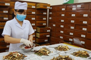 Tin mới y tế ngày 16/5: Xây dựng “bộ khung chuẩn” cho bác sỹ y học cổ truyền