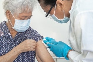 Dấu hiệu dễ nhầm với zona thần kinh khiến nhiều người xử trí sai