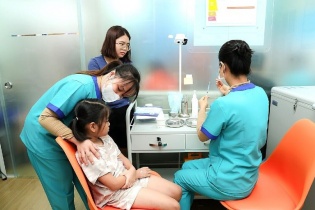 Cảnh báo nguy cơ viêm não Nhật Bản ở trẻ chưa tiêm đủ mũi