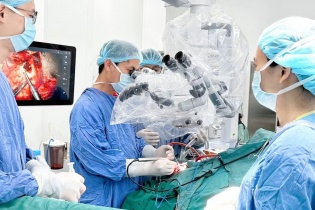 Tin mới y tế ngày 13/7: Kích hoạt báo động đỏ xuyên đêm, cứu người bệnh đa chấn thương nguy kịch