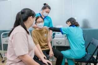 Vắc-xin HPV miễn phí mở rộng cơ hội phòng ung thư từ sớm