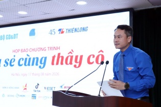 Vinh danh 200 nhà giáo bền bỉ gieo chữ ở vùng khó