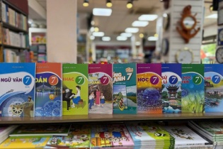 Chủ động nguồn cung, bảo đảm đủ sách giáo khoa trước năm học mới