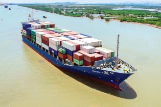Xếp dỡ Hải An: Đặt kế hoạch lợi nhuận năm 2023 giảm 64,1% về 300 tỷ đồng