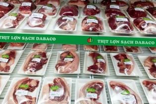 Sau gia đình Chủ tịch, tới lượt một lãnh đạo khác đăng ký bán 500.000 cổ phiếu DBC