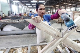 Công ty con Gỗ Trường Thành cầm cố bất động sản để vay ngân hàng 27 tỷ đồng