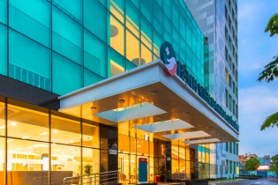 Raffles Medical Group trở thành đối tác chiến lược của Bệnh viện Quốc tế Mỹ
