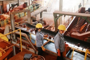 Chạy thử Nhà máy tuyển quặng bauxite Nhân Cơ
