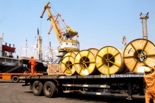 Nhập siêu cả năm dự kiến ở mức dưới 5%