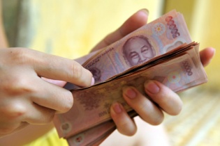 Sẽ xem xét việc tăng lương vào tháng 3/2016