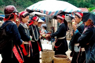 Làng Văn hóa - Du lịch tổ chức Chợ phiên vùng cao xứ Lạng