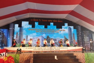 Ông Dũng “Lò Vôi” xây dựng trường học và trung tâm thương mại tại Bình Phước