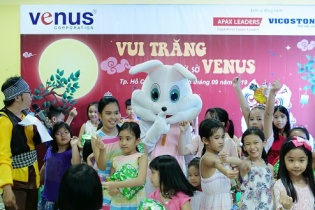 Venus tổ chức Trung thu cho 400 trẻ em