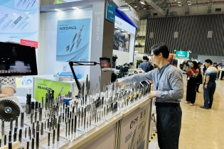 Bình Dương xác định công nghiệp tiếp tục là động lực tăng trưởng chính 