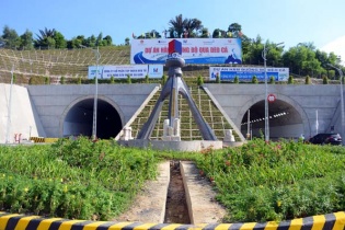 Kỳ vĩ hầm Đèo Cả trước ngày thông xe