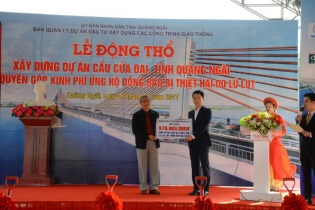 Quảng Ngãi không tổ chức khởi công dự án nghìn tỷ, dành kinh phí hỗ trợ đồng bào thiệt hại do bão lũ