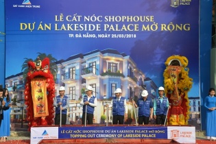 Cất nóc nhà phố thông minh và khánh thành 6 công viên thuộc dự án Lakeside Place