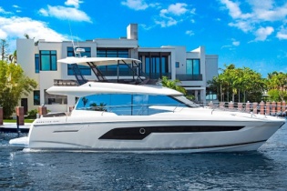 HBRE nhập du thuyền hạng sang phục vụ dự án điện gió ngoài khơi