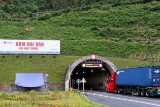 Khánh thành, mở cửa ống hầm Hải Vân 2 trong 20 ngày trước và sau Tết