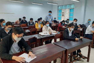 Phú Yên: Có ca nghi nhiễm Covid-19, hai điểm thi tốt nghiệp sáng 7/7 phải huỷ gấp