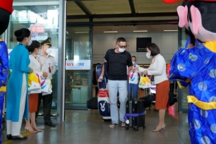 Đà Nẵng đón đoàn du khách đầu tiên năm 2022