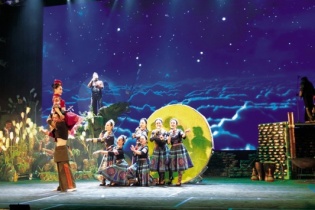 Đưa văn hóa Việt đến du khách quốc tế qua các show nghệ thuật 