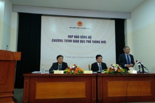 Tiếp tục nóng chương trình giáo dục phổ thông mới