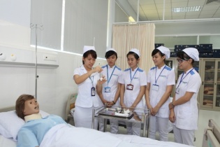Vừa học vừa được trả lương ngành điều dưỡng tại Đức 