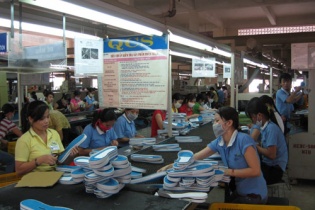 11 tháng, xuất khẩu da giày "rinh" về gần 11 tỷ USD