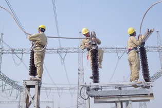 Việt Nam tăng 5 bậc về chỉ số tiếp cận điện năng so với 2015