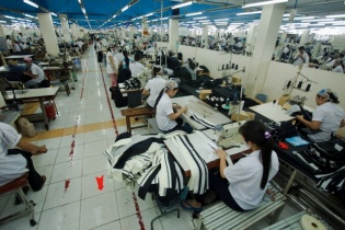 Xuất siêu gần 30 tỷ USD sang thị trường Hoa Kỳ trong năm vừa qua