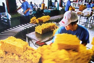 Giá cao su xuất khẩu lao dốc