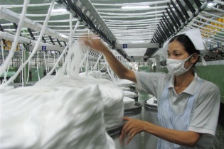 Giá bông "nhảy múa", chi nhập khẩu vọt lên mức 1,55 tỷ USD 